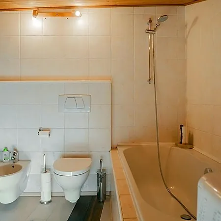Ca11 - Hotel